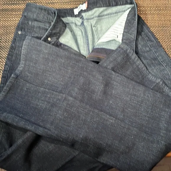 NWOT- Cabi Trouser Jeans-Deep Sea Wash Regular -Fit High-Rise Flare- - Picture 4 of 6